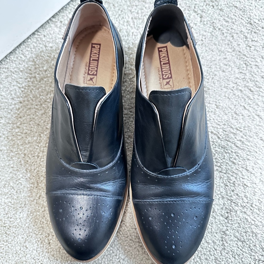 Pikolinos Black Leather Flats with Broguing